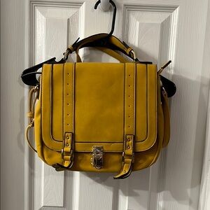 NWT JUSTFAB MESSENGER BAG